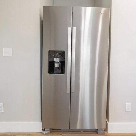 Brand New Cozy Modern Bungalow W/Hot Tub+Movieroom 7 Min From Uptown Charlotte Bagian luar foto